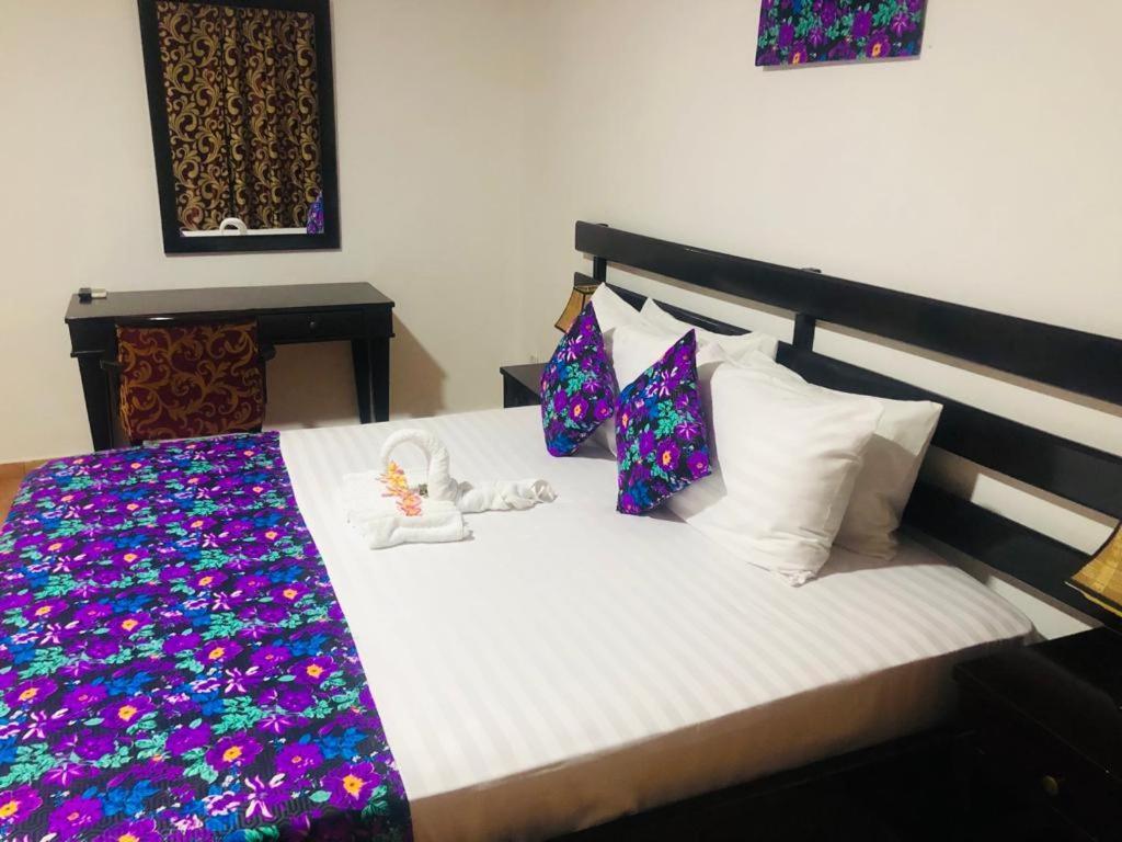 Lungi Airport Hotels Tulun Екстериор снимка